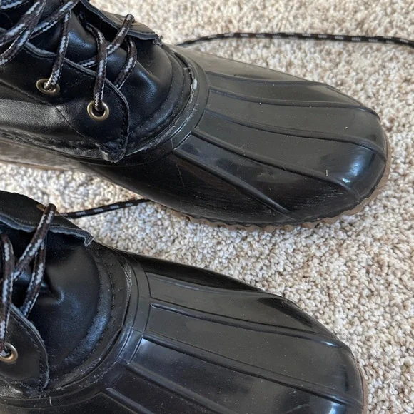 Black duck boots (rain boots) size 8 - Picture 2 of 7